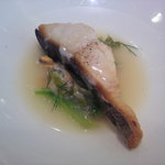 ユニッソン デ クール - ポアソン・ド・マルシェ フリゼとアサリノのナージュ　アップ