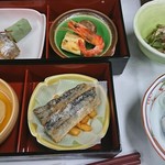 妹背牛温泉ぺぺル - いろいろな小鉢が付いてました