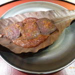 みこころや - 肉皿（黒毛牛の朴葉焼き）