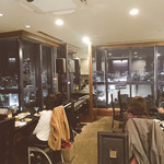 EL TOP - 内観
入口から見た奥