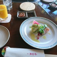 横浜瀬里奈 ステーキドーム - 
