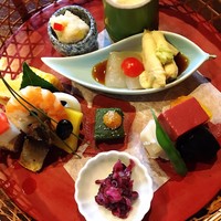 韻松亭 - どれもこれも美味しい