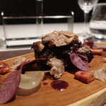 グランド ダイア - 北海道牛フィレの赤ワイン煮込みに白トリュフ