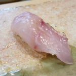 ぎおん 佐藤 - 甘鯛　少し炙っています