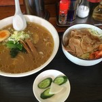 ★焼肉丼セット（800円）★