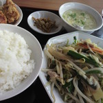 中国料理 同楽縁 - 野菜炒め定食 630円