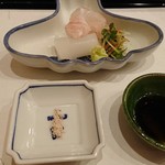 馬車道 大かわ - 鮃とダルマイカ