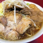 ラーメン二郎 - 豚