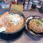 節骨麺 たいぞう - 