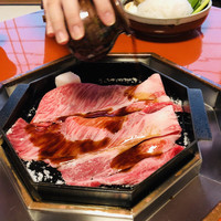 三嶋亭 本店 - 上手に焼き付けてゆきます。。。(๑>◡<๑)