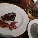 クッチーナ ラトリエ - デザートとハーブティー
      ('2018.11月)