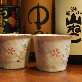 When you come to our store, be sure to try a Whis Highball ♪ We also have a wide range of standard sake.