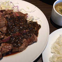 キャトルラパン - ステーキランチ ( ´θ｀) 2枚 味噌ソース 山葵醤油