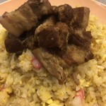 豚珍館 - 角煮チャーハン(大盛り)