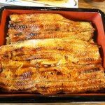 なか川 - うな重2500円