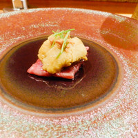 東京肉しゃぶ家 - 但馬太田牛　炙りサーロインの雲丹のせ