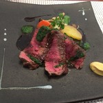 ビストロ ダイア - 豪州産赤身牛のステーキ、パセリにんにくソース