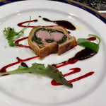 鉄板焼 銀杏 - 豚肉と鶏肉のパイ包み