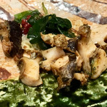 鉄板焼 銀杏 - 活鮑のアンチョビバターソース