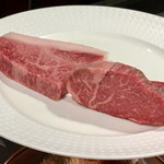 鉄板焼 銀杏 - 極上黒毛和牛　”近江牛”(Ａ－５　ランク)　ロース肉１４０ｇ　＆　フィレ１００ｇ