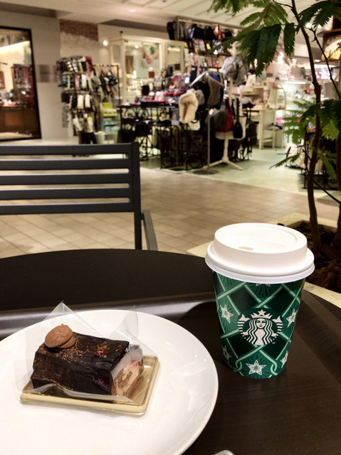 スターバックス コーヒー 新宿マルイ本館8階店 新宿三丁目 カフェ 食べログ