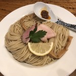 中華そば 先﨑 - イカ蝦つけ蕎麦 麺