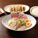 raxamenguutara - 特製魚介鶏豚骨らぁめん+餃子6個+ライス