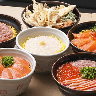 見た目の美しさにもこだわった、自慢の一品がずらり