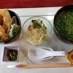 日本料理　きびと - 塩そばと海老天丼(900円+100円)です。