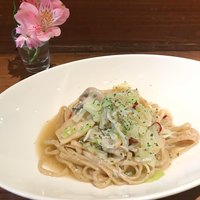 カラーズ - しらすとキャベツのペペロンチーノ