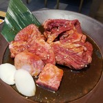 Yakiniku Toraji Shinjuku Takashimaya Taimuzusukueaten - カルビ