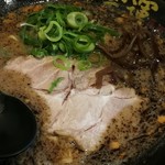 黒とんこつラーメン７３０円