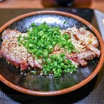 牛もつ鍋専門店 やま本 - ・牛たたき風 1800円