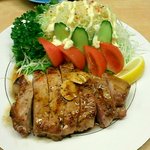 象の仔 - 肉厚なポークソテー