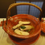 柚木元 - 見事なまでに真っ白な松茸の土瓶蒸し（２０１１年）