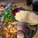 シロノニワ - パリパリチキン タピオカフルーツビュッフェ付き1994円