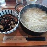 くろ - 肉釜あげうどん・特盛り（９００円）