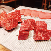 焼肉すどう 春吉 - 今日の赤身のラインナップ♫