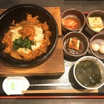 韓国料理 benibeni - プルコギ石焼きピビンバ定食 900円(税込)