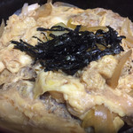 食堂 浜新 - かつ丼、アップ