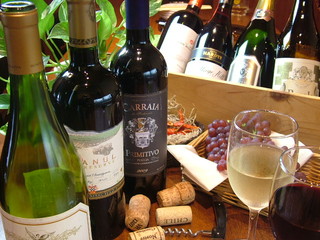 Chikori - 厳選したワイン充実！グラスワインも赤白泡から25種・480円～♪　20種類のワインバイキングも好評です◎