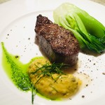 ル・ジャルダン・デ・サヴール - 黒毛和種A5牛フィレ肉の炭火焼き、タルタル仕立てJS風