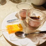 ル・ジャルダン・デ・サヴール - オレンジのケーキとなんかチョコの味のおいしいスープ