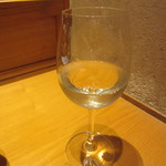 Nihombashi Tempura Uoshin - グラスワイン（白) 800円+Tax
