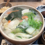 Udon Sansai Shioya - 海鮮鍋焼き