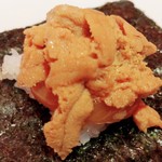 TEPPANYAKI 10 GINZA - ウニのアップ