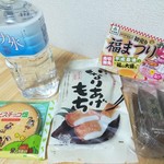 もち吉 - 料理写真:買ったもの&水の日で貰ったお水