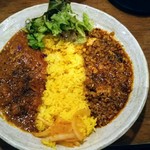 SPICY CURRY 魯珈 - 