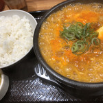 カルビ丼とスン豆腐専門店 韓丼 伊勢崎店 - ラーメンホルモンスン豆腐定食 ＋2辛 840円