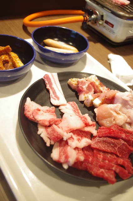 新村畜産 生肉販売・焼肉本舗>